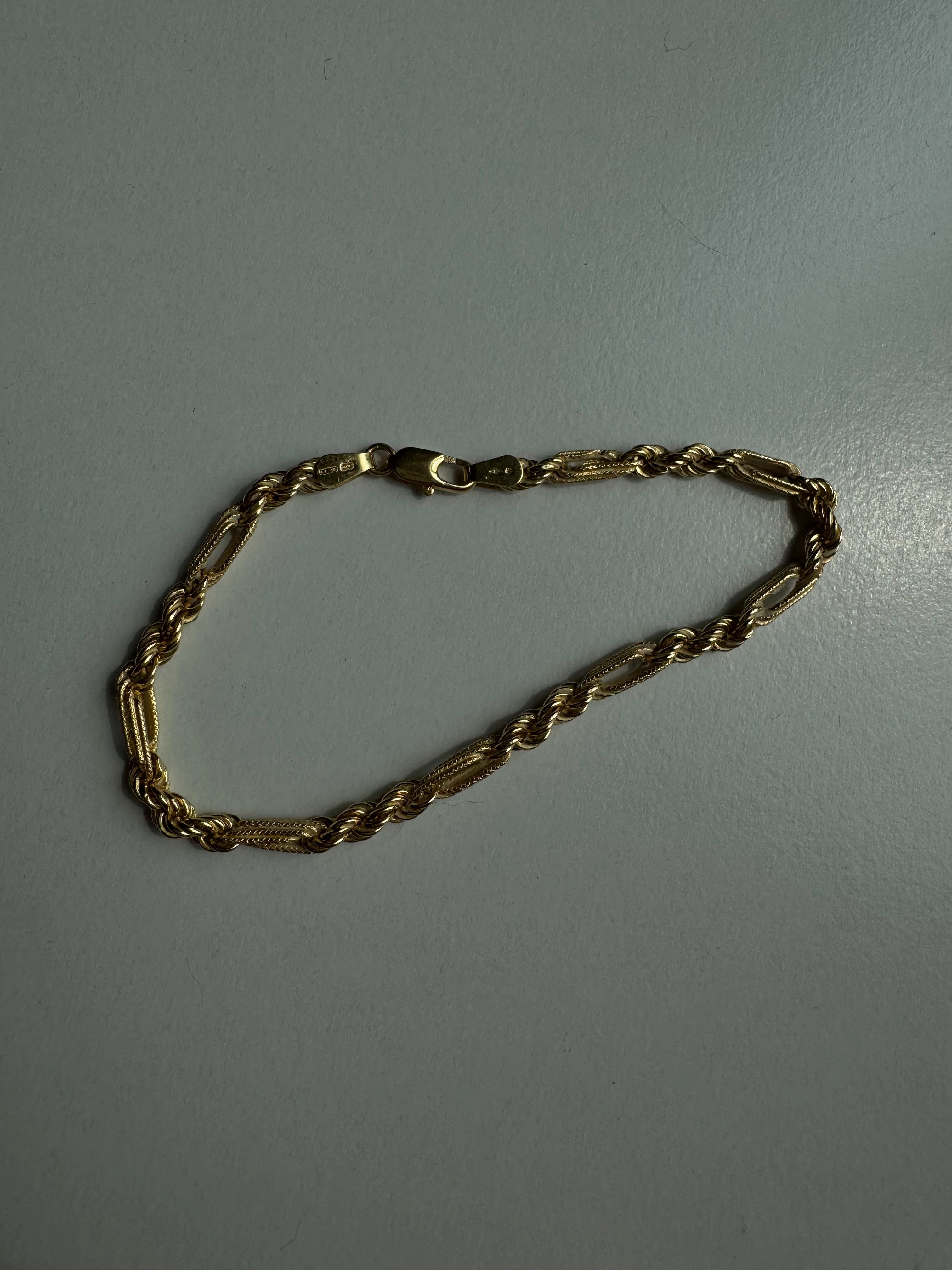 18K Yellow Gold Vintage-Style Fancy Link Bracelet